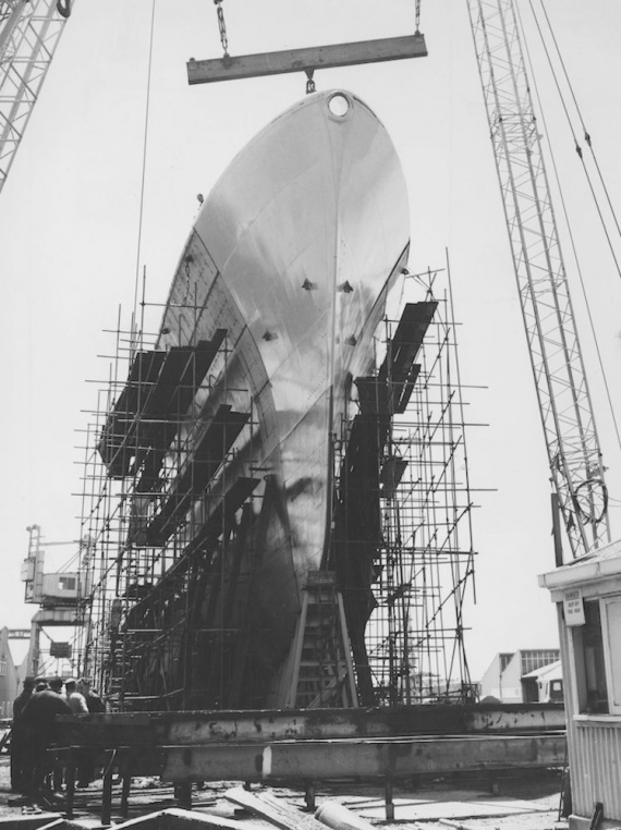 HMAS Swan being built in Williamstown, Victoria.