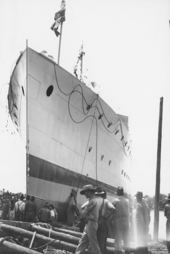 Toowoomba on the slipway prior to her launch on 23 March 1941.