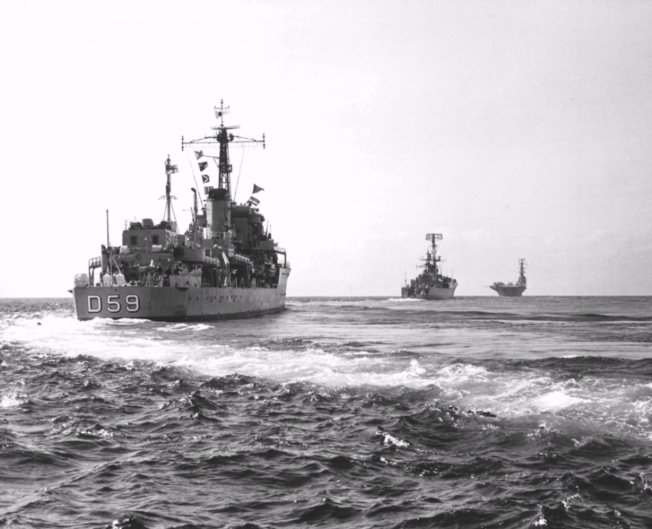 HMAS Anzac and HMAS Derwent escorting HMAS Sydney en route to Vietnam, June 1968.