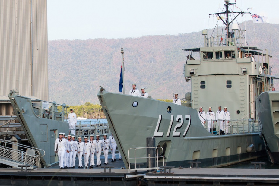 The decommissioning guard from HMAS Brunei marching ashore