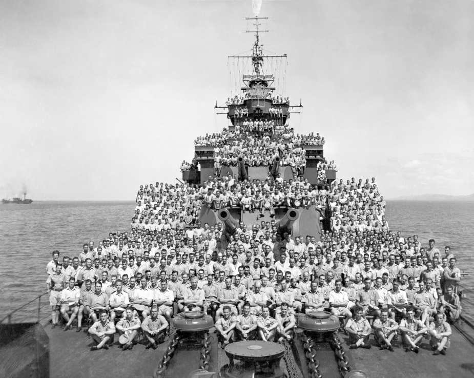 HMAS Shropshire's ship's company, circa 1945.