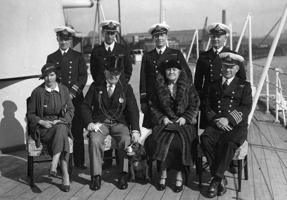 Lord Mayor and Lady Mayoress of Newcastle, Councillor and Mrs RS Dalgliesh; Captain JUP FitzGerald, RN and officers of HMAS Sydney.