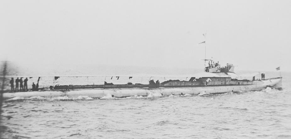 J4 underway, possibly during her voyage to Australia. Note the awning spread over the casing in an effort to keep the vessel cool.