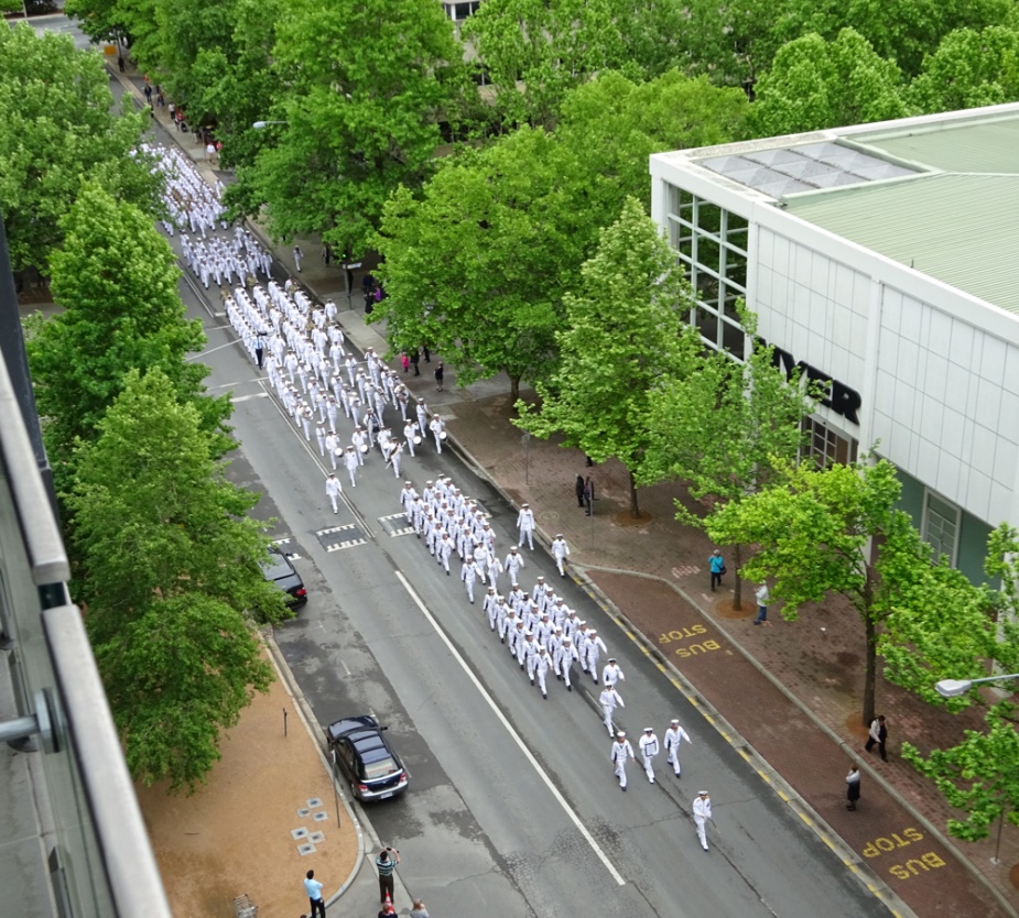 HMAS Canberra (III)'s ship's company march through the streets of her namesake city. (LEUT John Nash)
