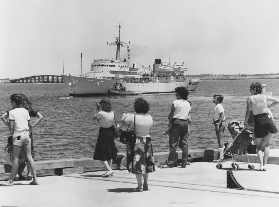 The HMAS Stiling based hydrographic survey ship HMAS Moresby sailed from her home port bound for the Esperance area in southern waters. 