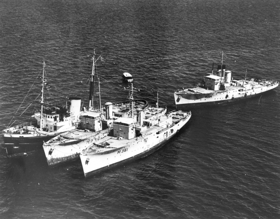 HMAS Glenelg in company with her sister ships, HMAS Parkes and HMAS Katoomba