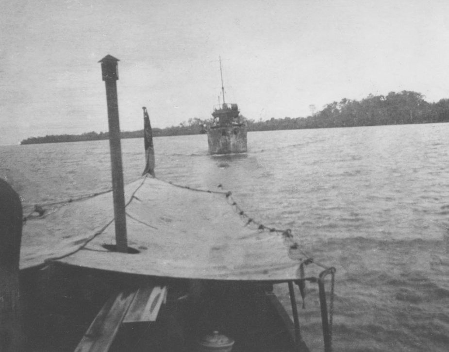HMA Ships Parramatta and Warrego navigate the Sepik River, New Guinea, December 1914.