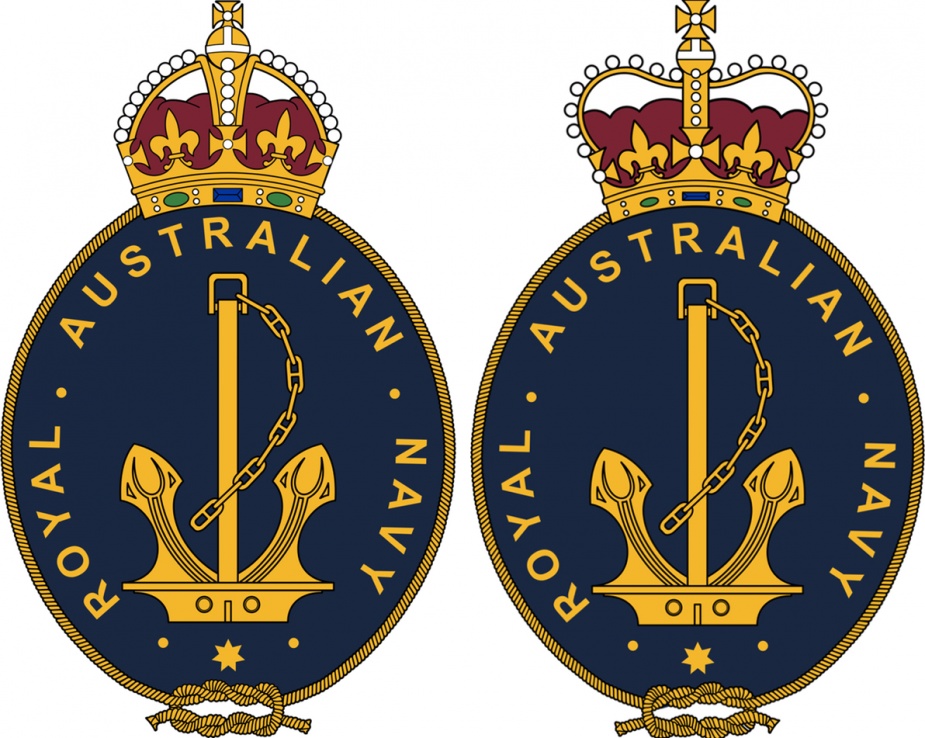 Left: The official badge of the RAN instituted on 23 Aughust 1949 per CNO 262/49. Right: The official badge of the RAN displaying the St Edward's crown, instituted on 3 December 1957 as per CNO 1149/57.