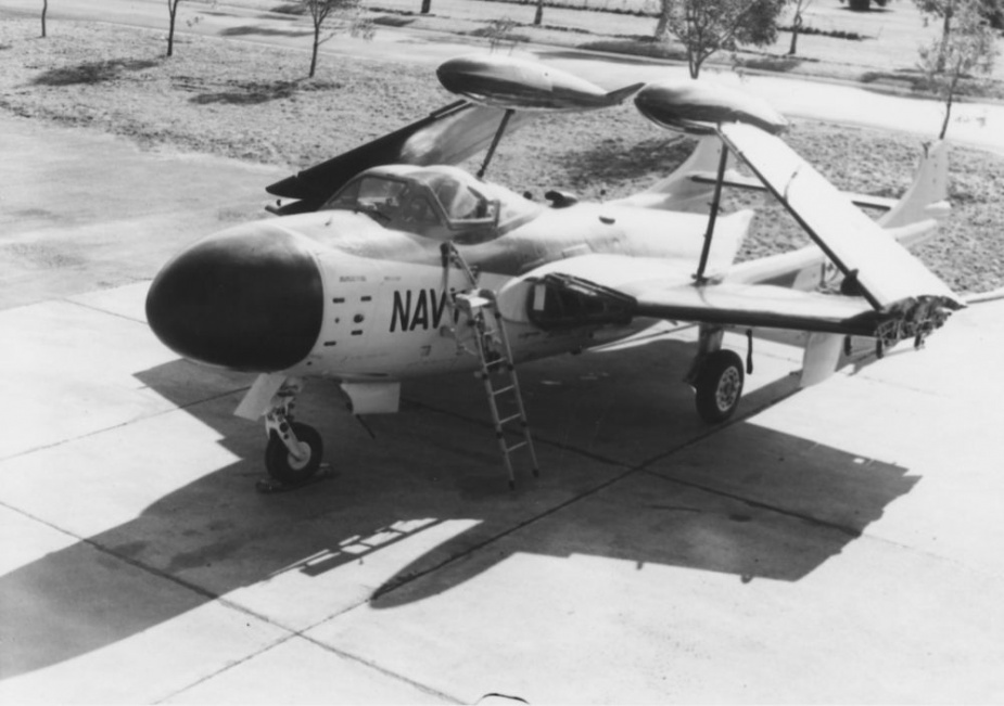 A RAN Sea Venom with its wings folded on the ground at NAS Nowra.