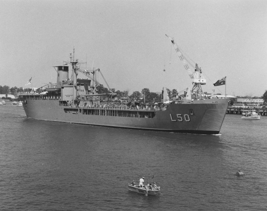 HMAS Tobruk entering Brisbane in 1982 on the occasion of the Commonwealth Games.