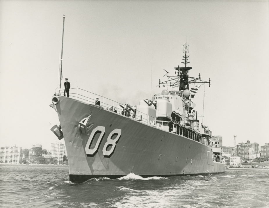 Vendetta sailing from Sydney for service on the Gun Line in Vietnam. In 1969 bold pennant numbers were applied to all RAN ships as can be seen here.