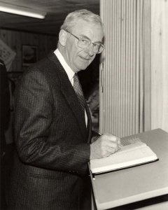 His Excellency the Governor-General Bill Hayden signs the guest book at the Naval Aviation Museum in 1988.