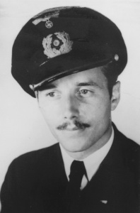 Kapitanleutnant Helmut Pich.