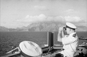 Captain Howden during is command of HMAS Hobart, circa 1940. (AWM 001100/18)