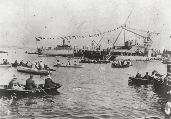 HMAS Warrego’s launching on 4 April 1911.