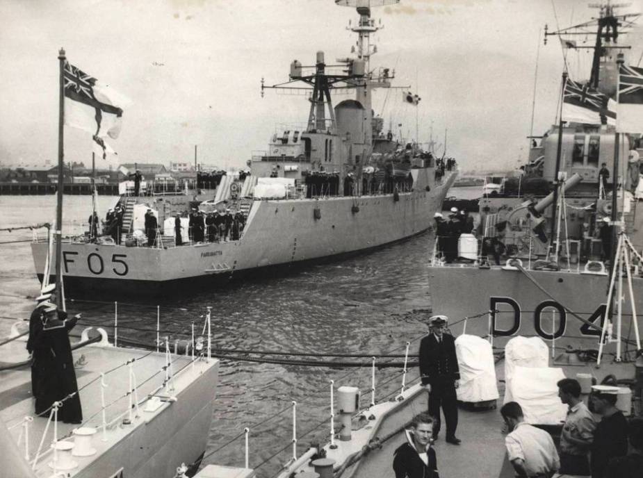 HMAS Voyager and HMAS Parramatta berth in the Yarra River, Melbourne to participate in Melbourne Cup activities, 6 November 1961