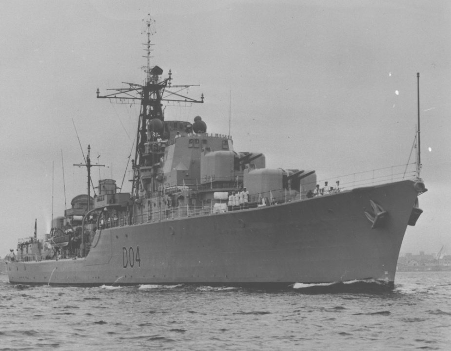 HMAS Voyager leaving Sydney Harbour for the last time on 6 February 1964.