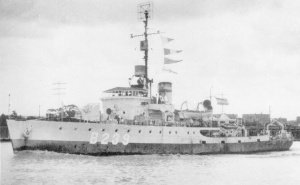 HMAS Cairns (I)